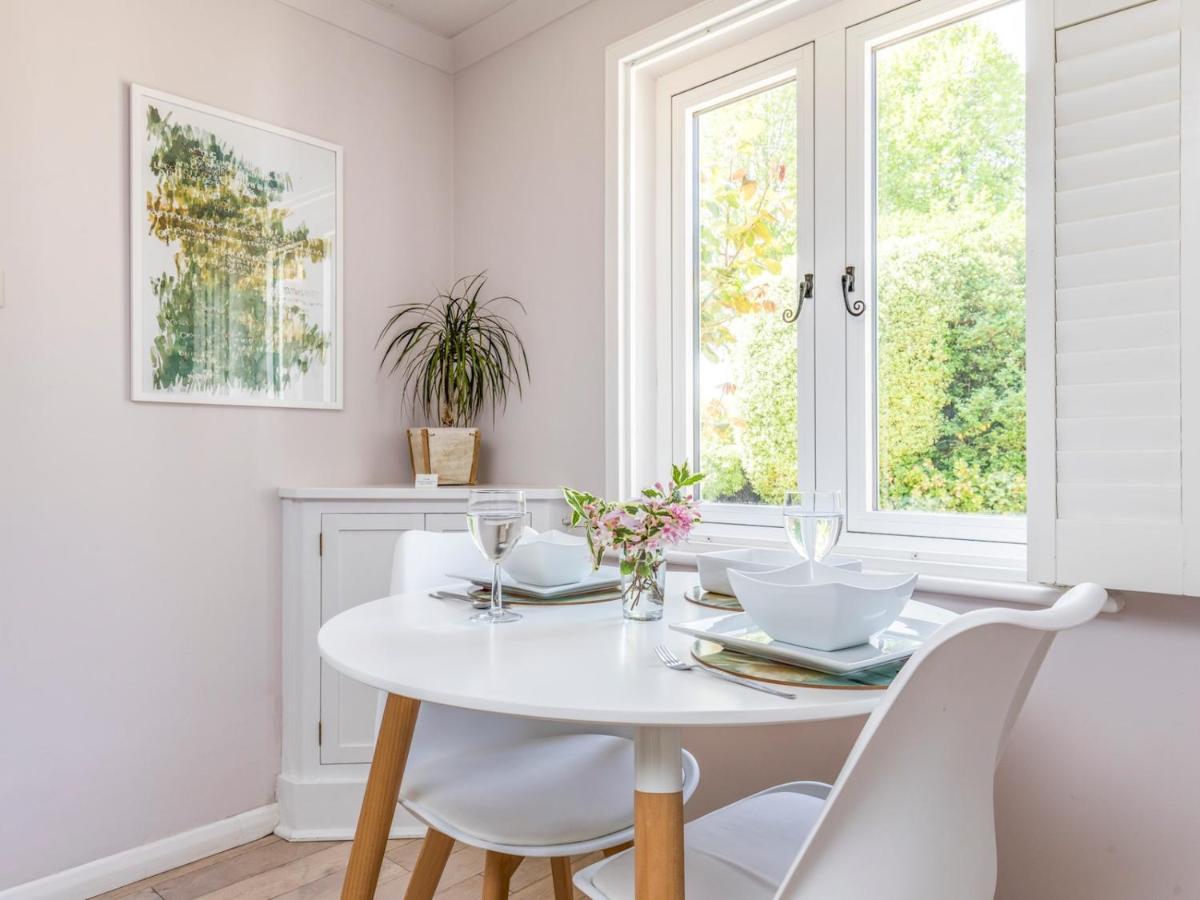 Pass The Keys Charming Apartment Attached To Thatched Cottage Chichester Zewnętrze zdjęcie