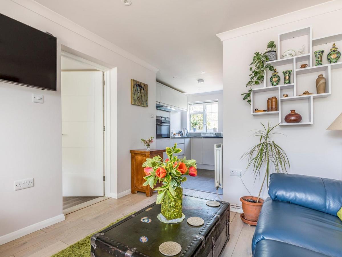 Pass The Keys Charming Apartment Attached To Thatched Cottage Chichester Zewnętrze zdjęcie
