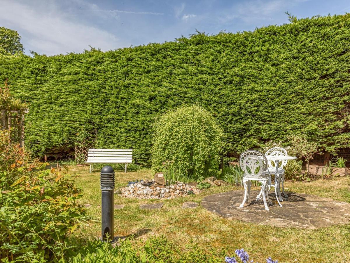 Pass The Keys Charming Apartment Attached To Thatched Cottage Chichester Zewnętrze zdjęcie