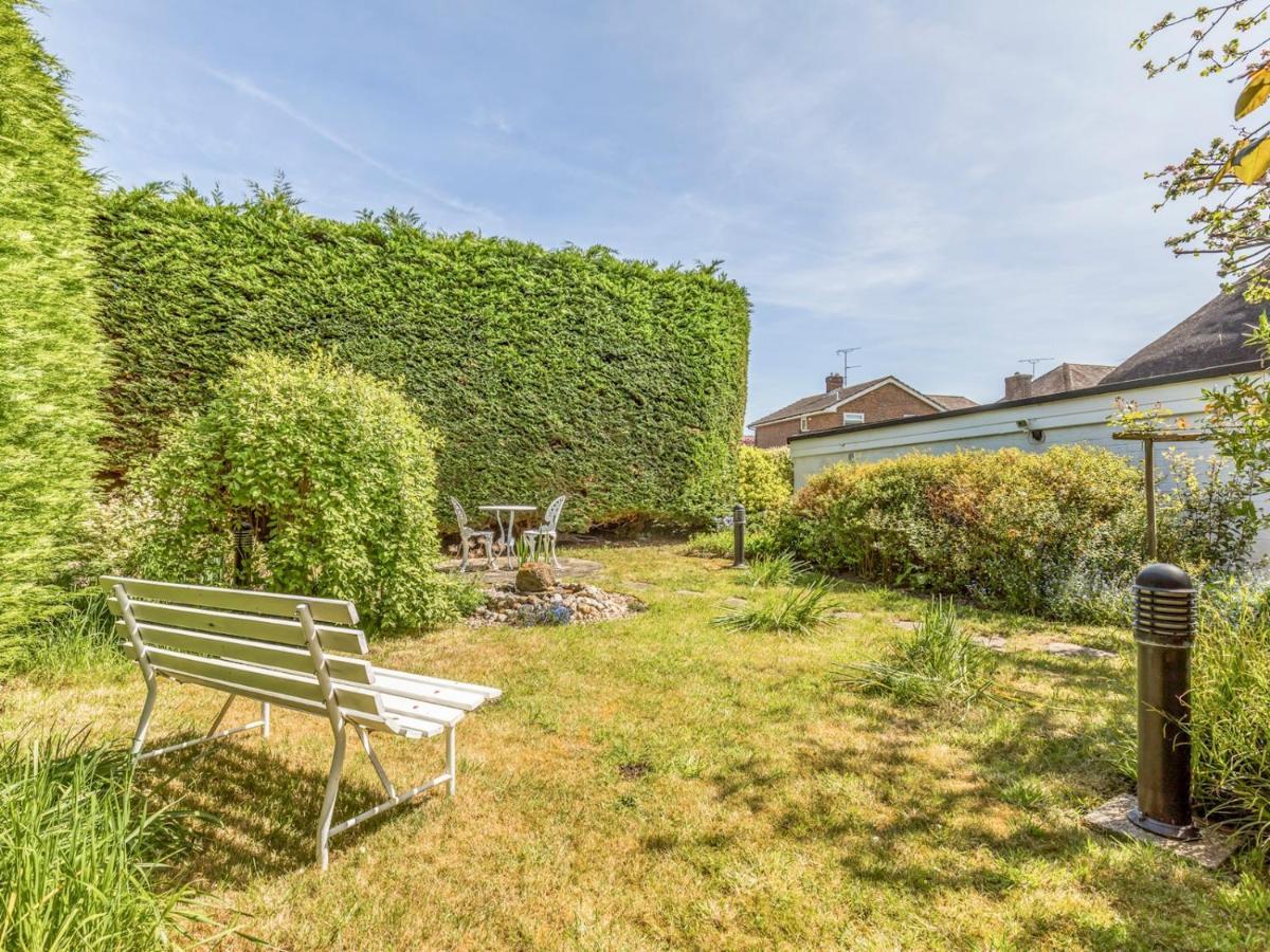 Pass The Keys Charming Apartment Attached To Thatched Cottage Chichester Zewnętrze zdjęcie