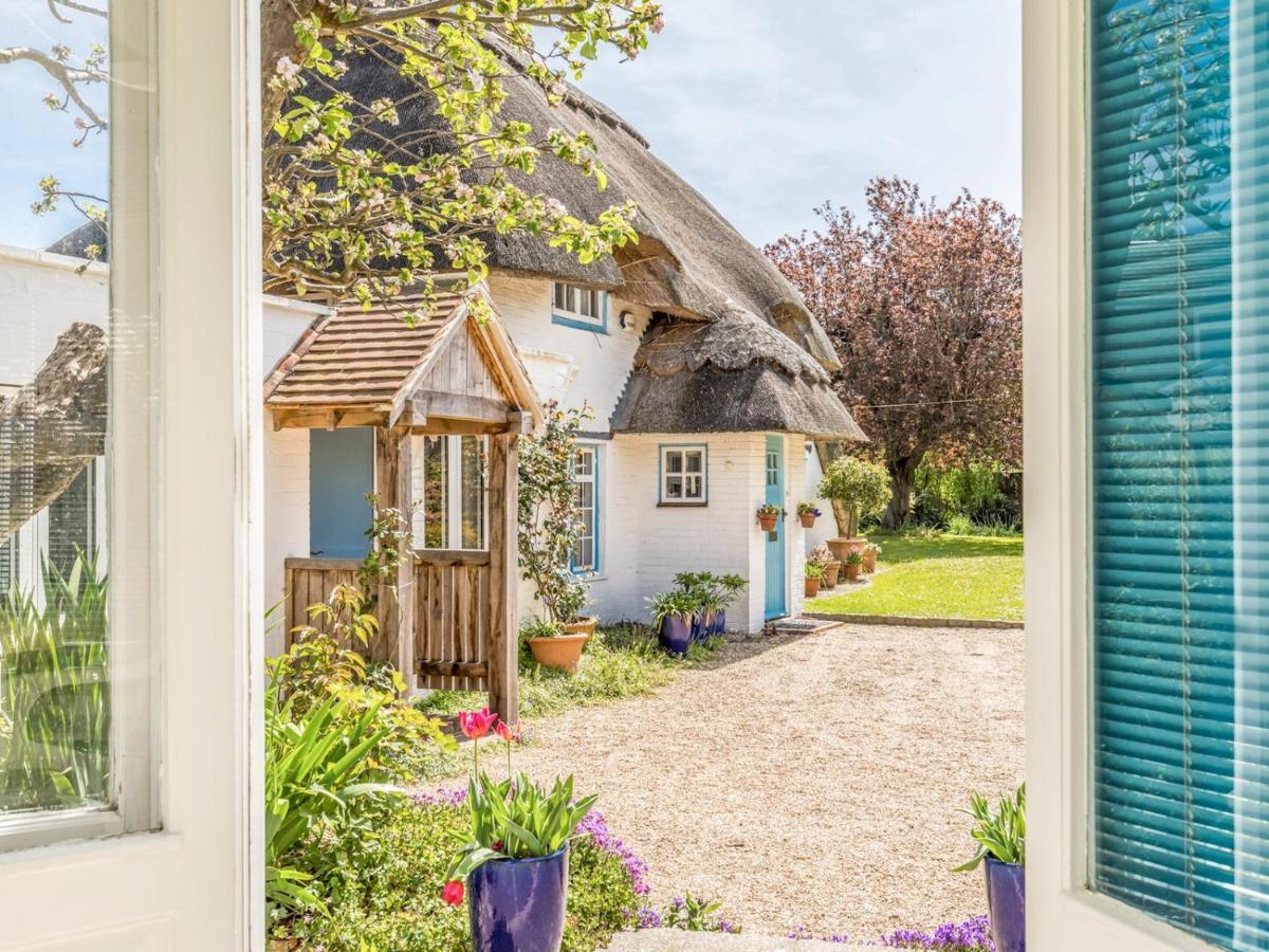 Pass The Keys Charming Apartment Attached To Thatched Cottage Chichester Zewnętrze zdjęcie