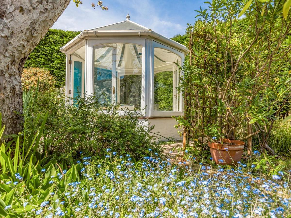 Pass The Keys Charming Apartment Attached To Thatched Cottage Chichester Zewnętrze zdjęcie