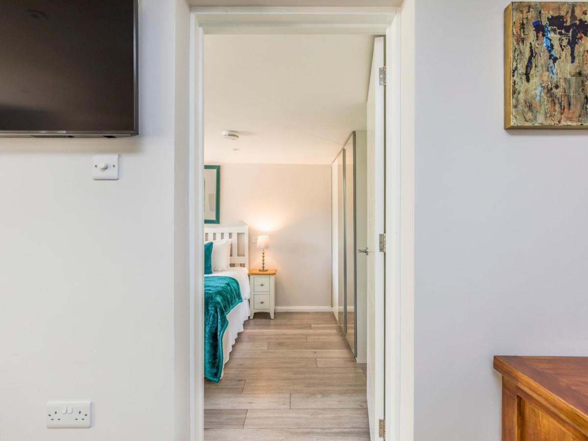 Pass The Keys Charming Apartment Attached To Thatched Cottage Chichester Zewnętrze zdjęcie